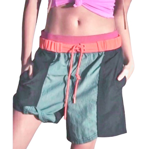 NWOTs Free People FP Movement Women’s Colorblock Sun Daze Board Short, Sz Sm - Picture 15 of 15